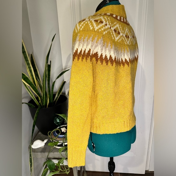 American Eagle Thick Yellow Fair Isle Nordic Sweater Women’s small - Picture 8 of 10